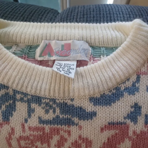 Vintage Floral Knit Sweater - Picture 2 of 2